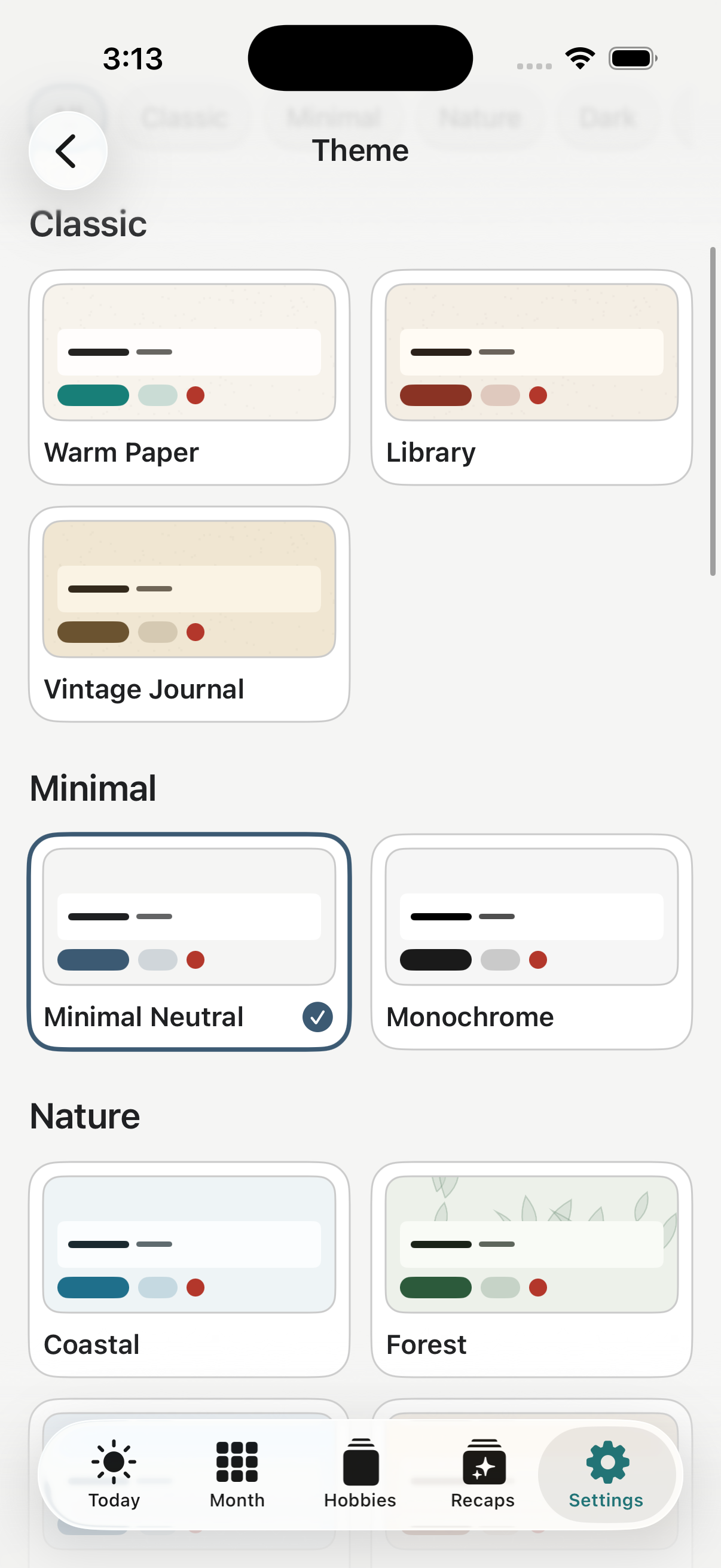 Hobby Tracker appearance selector showing warm paper, minimal, coastal, and forest themes.